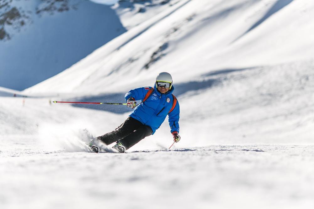 Olika fartdiscipliner inom alpin skidåkning